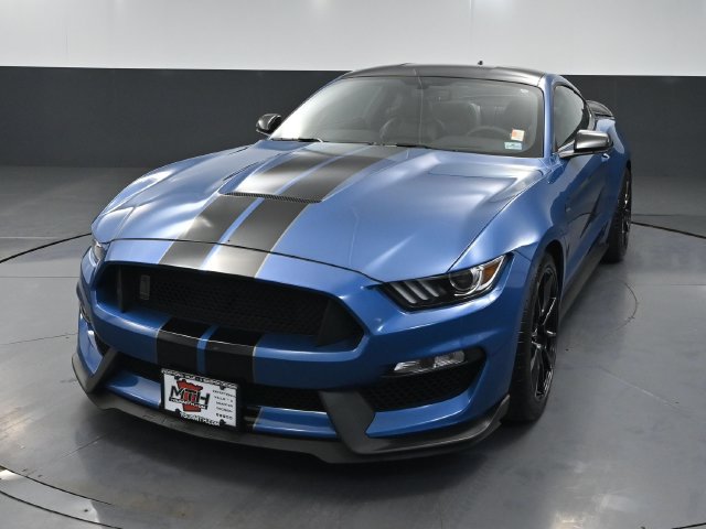 Used 2020 Ford Mustang Shelby GT350 w/ Technology Package RWD image 9