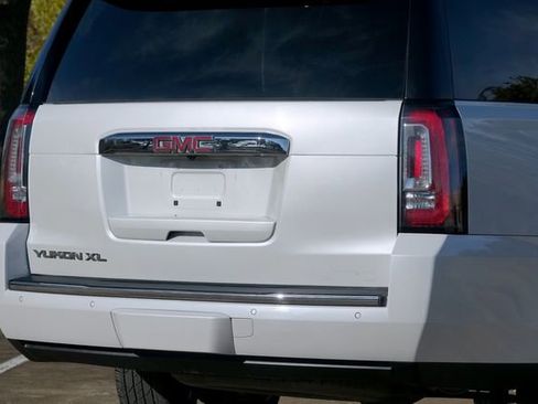 Used 2018 GMC Yukon XL Denali w/ Denali Ultimate Package image 21