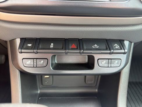 Used 2018 Chevrolet Colorado Z71 AWD/4WD image 41