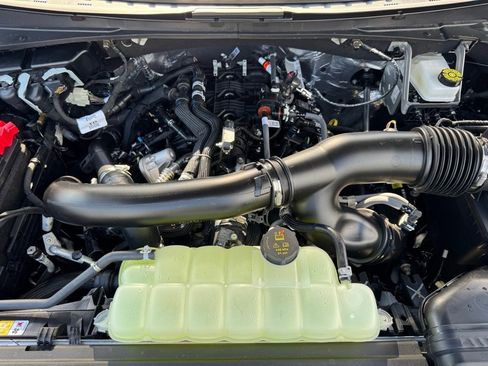 New 2025 Ford Expedition Platinum w/ Stealth Performance Package image 40