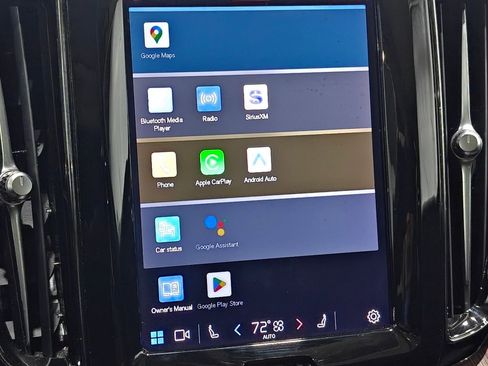 Used 2023 Volvo XC60 B5 Plus image 29