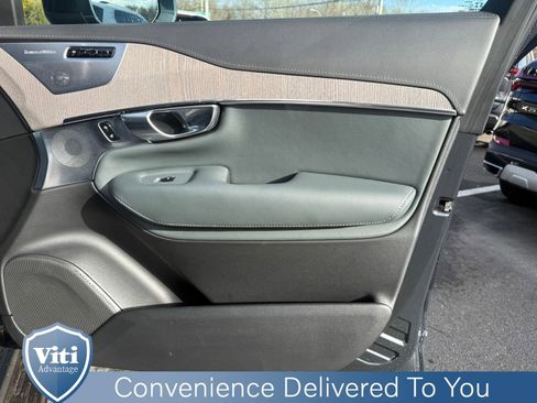 Certified 2022 Volvo XC90 T6 Inscription w/ Lounge Package image 29