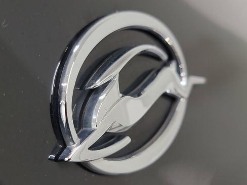 Used 2017 Chevrolet Impala LT image 33