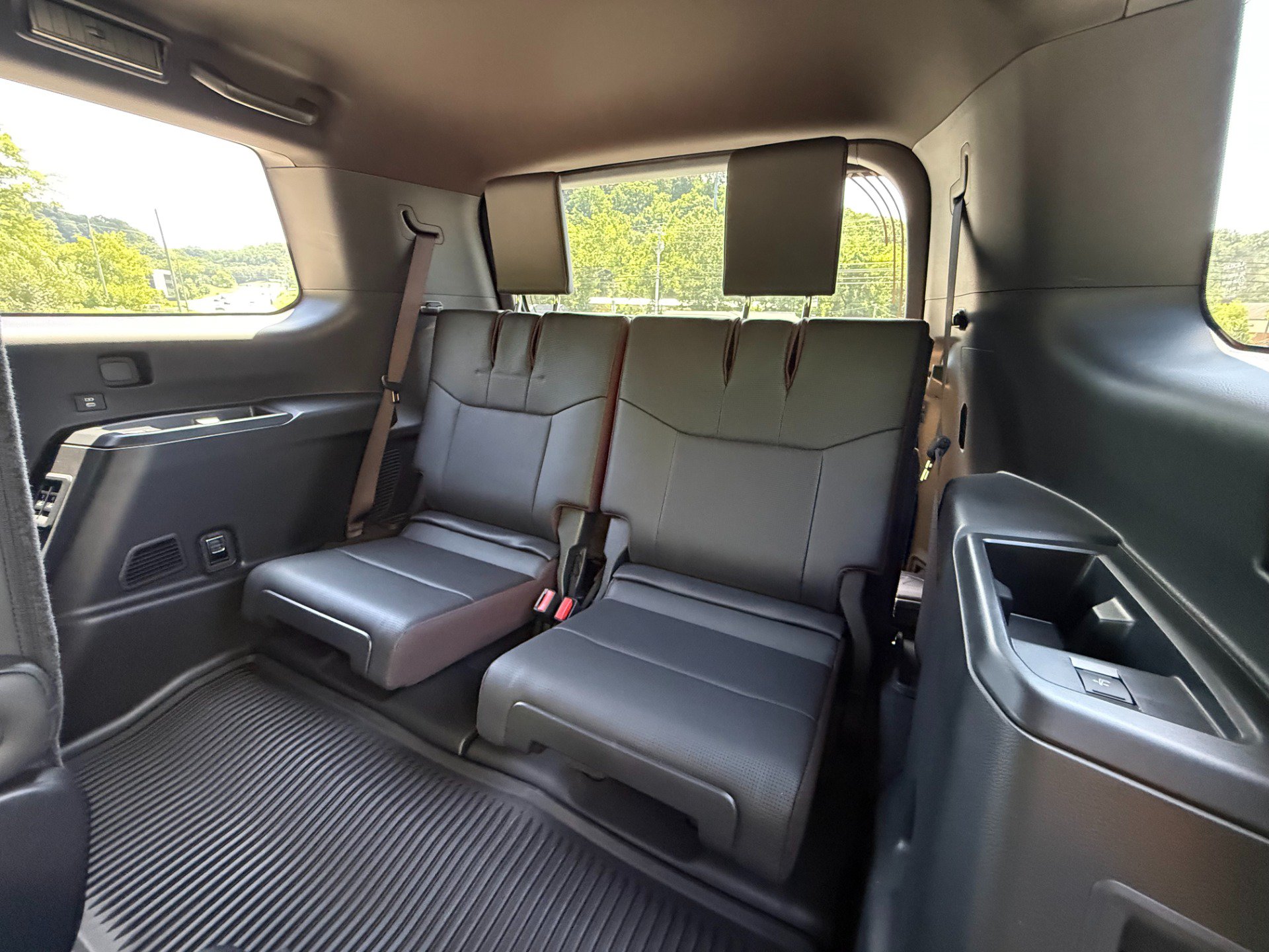 Used 2026 Lexus GX 550 w/ Accessory Package (2T) AWD/4WD image 30