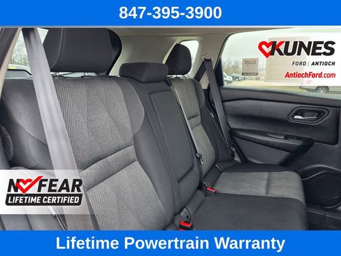 Used 2025 Nissan Rogue SV image 29