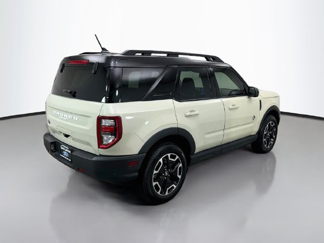 Used 2024 Ford Bronco Sport Outer Banks w/ Tech Package AWD/4WD image 7