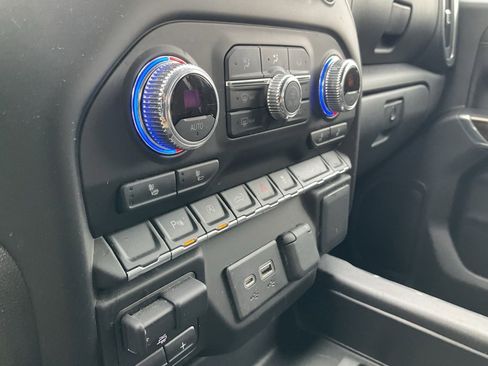 Used 2021 GMC Sierra 1500 Elevation w/ Driver Alert Package I image 9