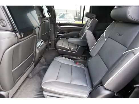 New 2026 Cadillac Escalade ESV Luxury w/ Touring Package AWD/4WD image 7