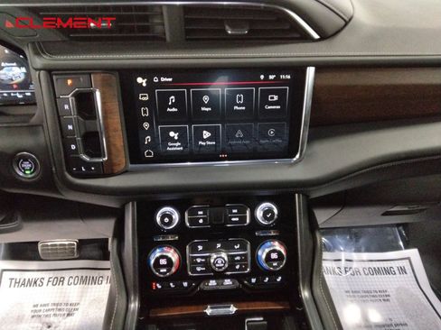 Used 2023 GMC Yukon Denali Ultimate image 17
