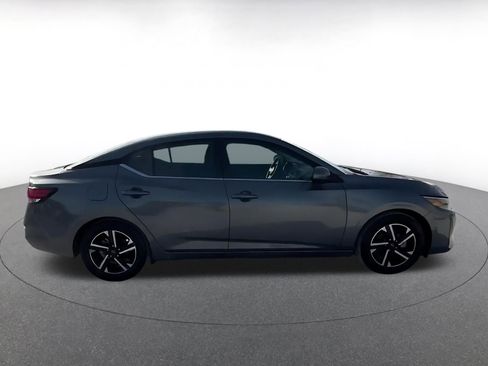 Used 2025 Nissan Sentra SV image 16