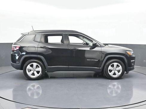 Used 2019 Jeep Compass Latitude w/ Popular Equipment Group image 7