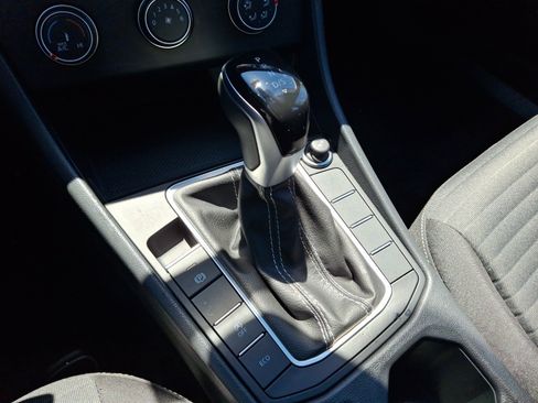 Certified 2024 Volkswagen Jetta S FWD image 15