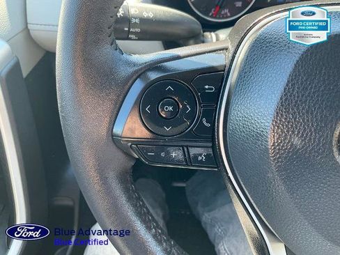 Used 2022 Toyota RAV4 XLE w/ Convenience Package AWD/4WD image 8