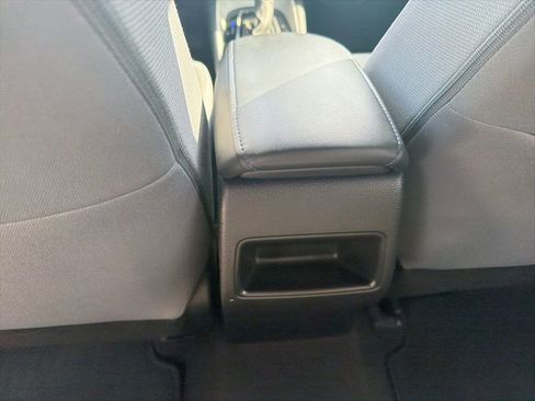 Used 2020 Toyota Corolla SE FWD image 12