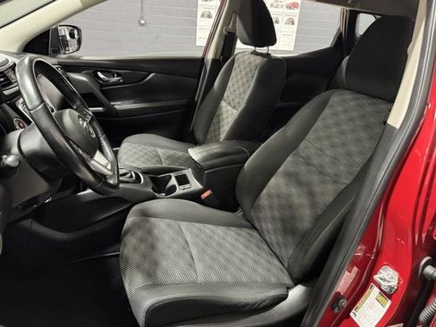 Used 2018 Nissan Rogue Sport SV w/ SV Technology Package AWD/4WD image 20