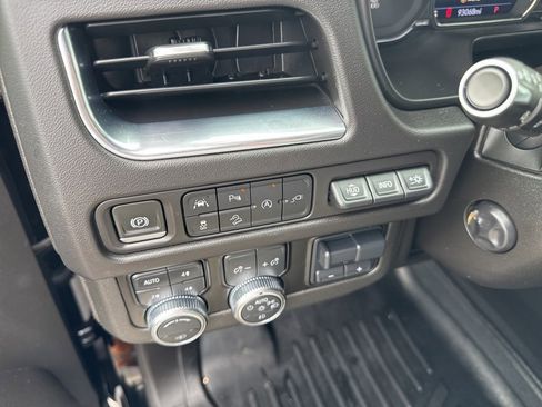 Used 2021 GMC Yukon AT4 w/ AT4 Premium Plus Package image 60