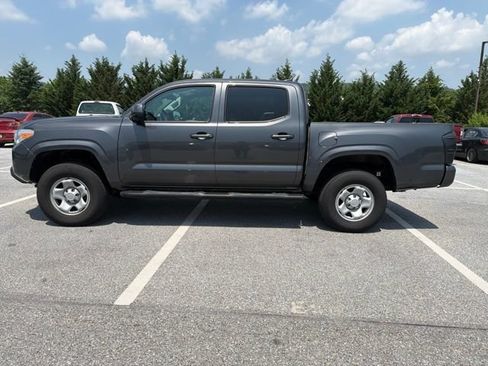 Certified 2023 Toyota Tacoma SR AWD/4WD image 2