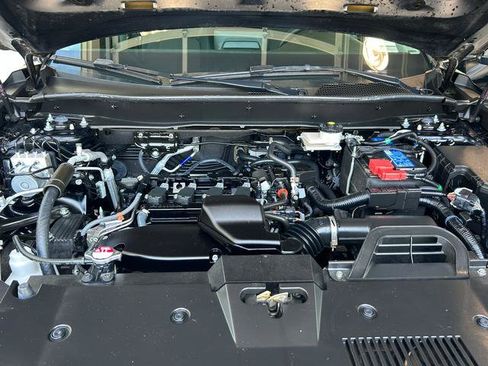 Certified 2024 Honda CR-V LX image 11