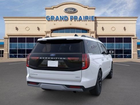 New 2025 Ford Expedition Max Platinum w/ Driver's Package image 9