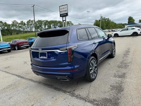 Used 2025 Cadillac XT6 Sport w/ Platinum Package image 5