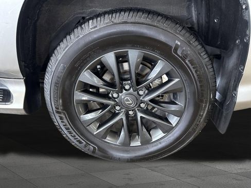 Certified 2020 Lexus GX 460 Premium w/ Premium Package AWD/4WD image 24