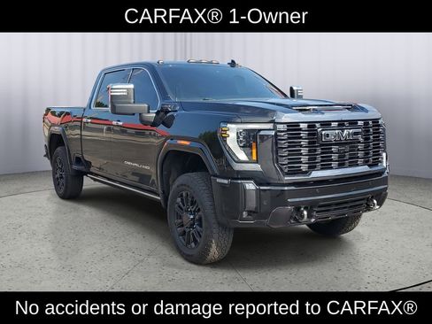 Used 2024 GMC Sierra 2500 Denali Ultimate image 2