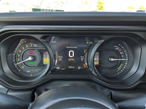 Certified 2025 Jeep Wrangler Unlimited Sahara AWD/4WD image 29