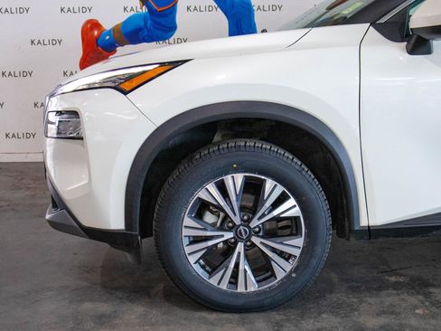 Used 2023 Nissan Rogue SV AWD/4WD image 15
