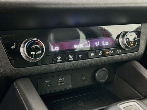 Used 2024 Mitsubishi Outlander SE AWD/4WD image 24