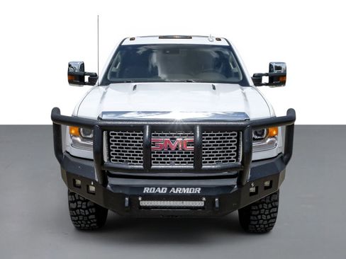 Used 2015 GMC Sierra 2500 Denali w/ Duramax Plus Package AWD/4WD image 47