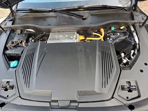 Used 2023 Audi e-tron Premium image 29