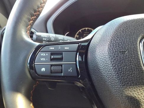 Used 2025 Honda Pilot TrailSport image 32