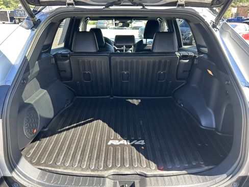 Used 2021 Toyota RAV4 XSE image 17