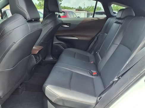 Used 2024 Toyota Venza XLE AWD/4WD image 18