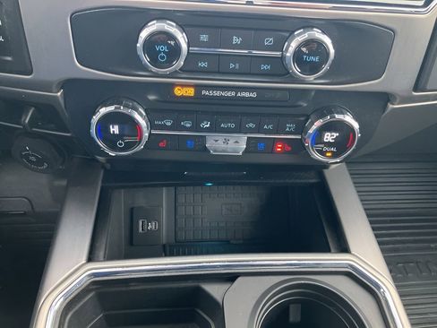 Used 2022 Ford F350 Platinum w/ Tremor Off-Road Package image 38