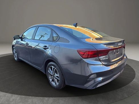 Used 2023 Kia Forte LXS w/ LXS Technology Package image 7