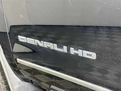 Used 2018 GMC Sierra 3500 Denali w/ Duramax Plus Package image 28