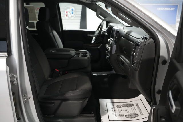 Used 2019 GMC Sierra 1500 SLE w/ SLE Value Package AWD/4WD image 19