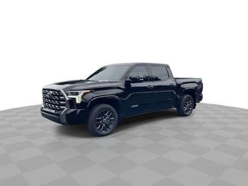Used 2024 Toyota Tundra Platinum AWD/4WD image 4