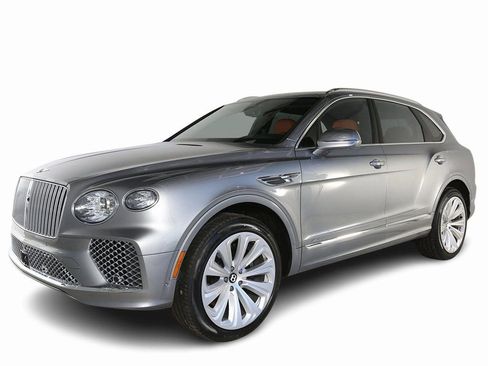 Used 2025 Bentley Bentayga image 9