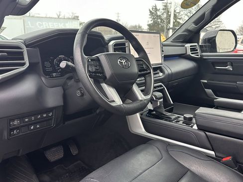 Used 2022 Toyota Tundra Platinum image 8