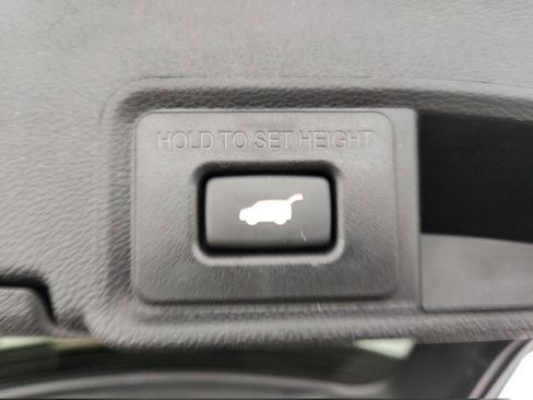 Used 2025 Acura RDX SH-AWD w/ Technology Package image 37