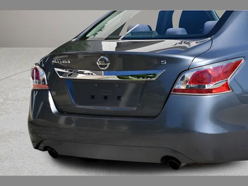Used 2015 Nissan Altima 2.5 S w/ Power Driver Seat Package FWD image 24
