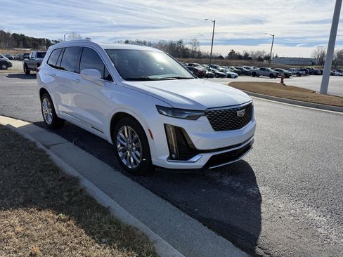 Certified 2021 Cadillac XT6 Premium Luxury image 7