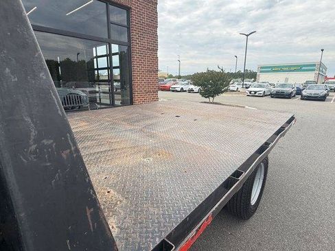 Used 2017 GMC Sierra 3500 2WD Regular Cab image 12