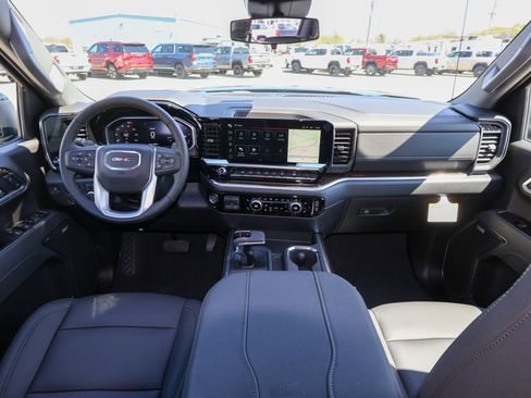 New 2026 GMC Sierra 1500 Elevation image 10