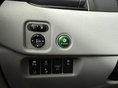 Used 2017 Honda Ridgeline RTL-E image 19
