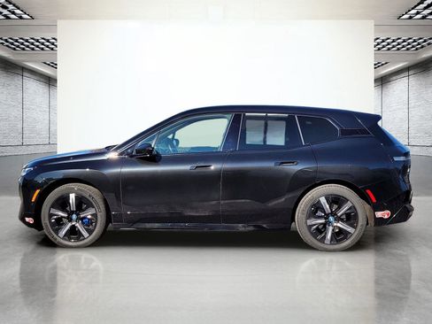 Certified 2025 BMW iX xDrive50 w/ Premium Package image 10