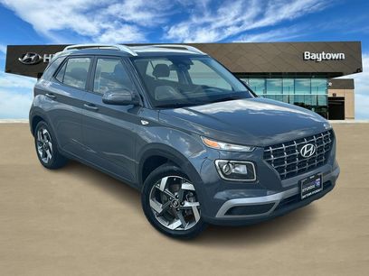 Used 2025 Hyundai Venue SEL