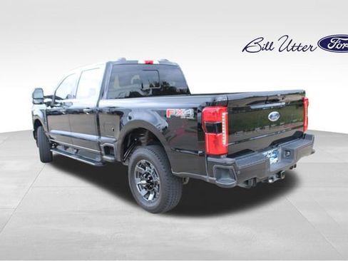 Certified 2023 Ford F250 Lariat w/ Sport Appearance Package image 7